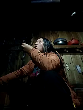 MuiNay online show from February 25, 2026, 11:20 am