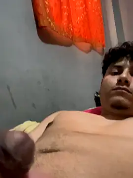 Snapshot of Aaron--GG chatting on October 20, 2025, 8:42 pm Aaron--GG online show from October 20, 2025, 8:42 pm