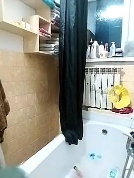 Fredry111 online show from November 15, 2025, 9:32 pm