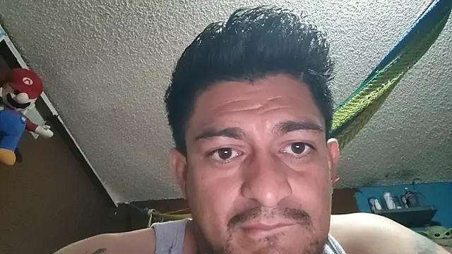 titolovemilfs online show from December 18, 2025, 9:21 pm