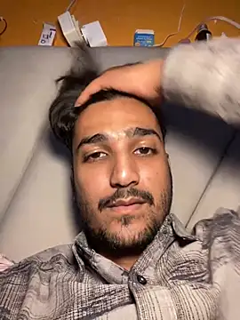 the Shinchanxh online show from November 25, 2025, 7:47 pm