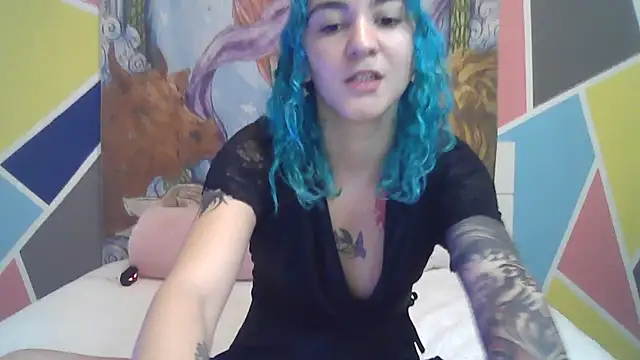 Snapshot of peetitefairy chatting on October 7, 2025, 4:31 am peetitefairy online show from October 7, 2025, 4:31 am