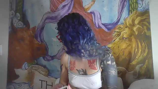 peetitefairy online show from February 11, 2026, 4:17 am