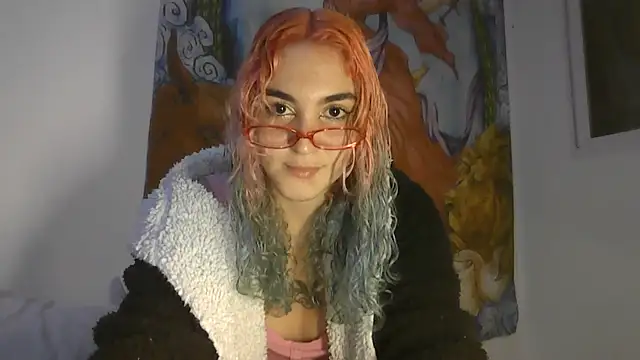 Snapshot of peetitefairy chatting on August 4, 2026, 4:26 am peetitefairy online show from August 4, 2026, 4:26 am
