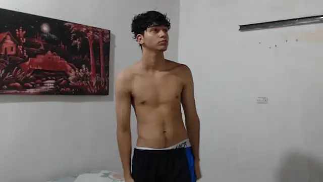 alice julls online show from September 8, 2025, 8:19 pm