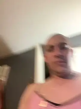 vonybac123 online show from April 14, 2026, 9:54 pm