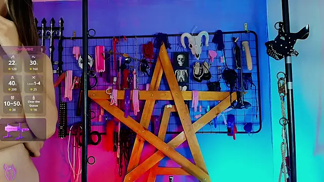 Misstresss aurora bdsm online show from November 4, 2025, 3:22 pm