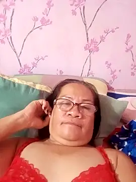 vickyhot1966 online show from September 30, 2025, 12:43 pm