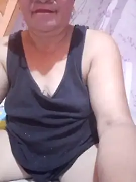 vickyhot1966 online show from June 12, 2026, 1:43 pm