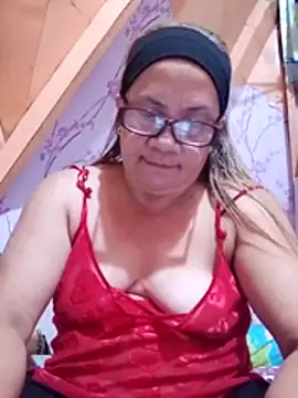 vickyhot1966 online show from June 24, 2026, 1:54 pm