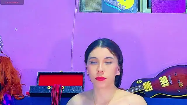 Snapshot of CristalRose chatting on November 27, 2025, 1:40 am CristalRose online show from November 27, 2025, 1:40 am