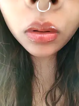 Snapshot of Hott_Muskan chatting on November 20, 2025, 8:47 am Hott Muskan online show from November 20, 2025, 8:47 am