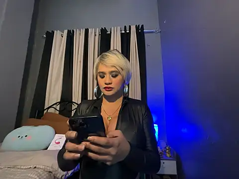 12inchhugecock online show from March 25, 2026, 4:07 am