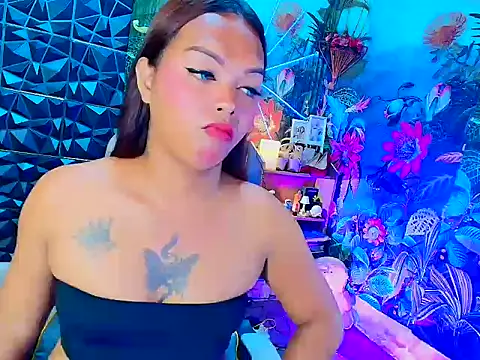 AsianTransbrittany online show from December 3, 2025, 2:30 am