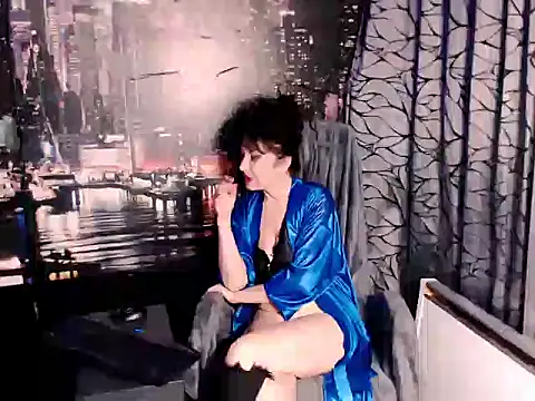 Snapshot of AMOURSWEET2025 chatting on November 29, 2025, 4:10 pm AMOURSWEET2025 online show from November 29, 2025, 4:10 pm