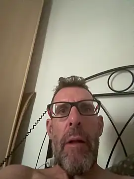 Snapshot of gigolobcn chatting on September 8, 2025, 5:23 pm gigolobcn online show from September 8, 2025, 5:23 pm