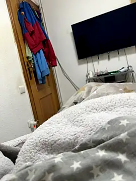 gigolobcn online show from December 16, 2025, 10:48 pm