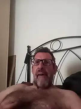 gigolobcn online show from May 12, 2026, 2:03 pm