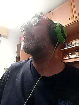 gigolobcn online show from May 23, 2026, 11:20 pm