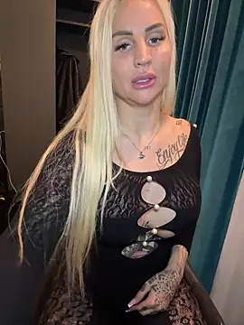 CoraDiamond online show from February 27, 2026, 11:49 pm