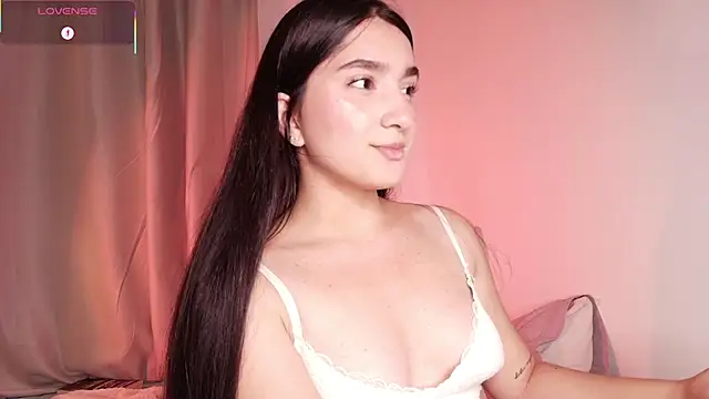Snapshot of dulceangel__ chatting on October 4, 2025, 11:47 pm dulceangel   online show from October 4, 2025, 11:47 pm