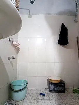 Snapshot of SecurePlanet9 chatting on February 25, 2026, 3:27 am SecurePlanet9 online show from February 25, 2026, 3:27 am