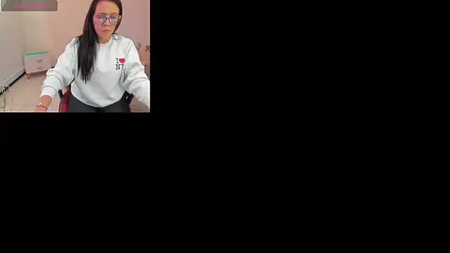 Snapshot of Eva_mermaid chatting on April 18, 2026, 2:10 pm Eva mermaid online show from April 18, 2026, 2:10 pm