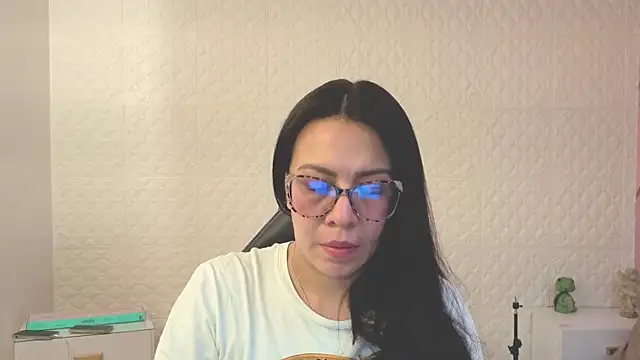 Snapshot of Eva_mermaid chatting on May 12, 2026, 2:36 pm Eva mermaid online show from May 12, 2026, 2:36 pm