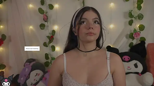Snapshot of cutee_andrea chatting on June 10, 2026, 2:45 am cutee andrea online show from June 10, 2026, 2:45 am
