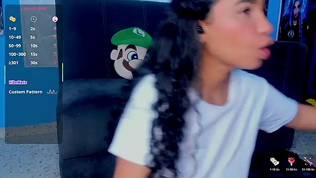 Snapshot of KhateAndersson chatting on November 14, 2025, 7:01 pm KhateAndersson online show from November 14, 2025, 7:01 pm