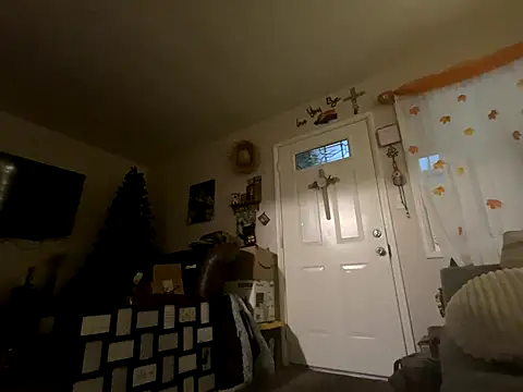 GirThyDock online show from November 8, 2025, 10:37 am