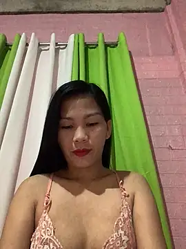 Cleo17 online show from April 2, 2026, 2:04 pm