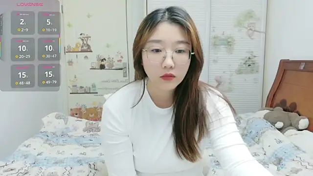 sisi-maiden online show from December 21, 2025, 2:35 pm