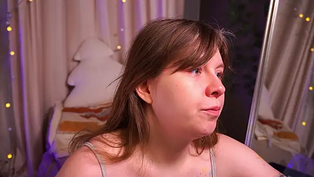 Snapshot of Sense_Of_Rosemary chatting on February 6, 2026, 5:45 am Sense Of Rosemary online show from February 6, 2026, 5:45 am