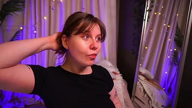 Snapshot of Sense_Of_Rosemary chatting on February 8, 2026, 5:44 am Sense Of Rosemary online show from February 8, 2026, 5:44 am