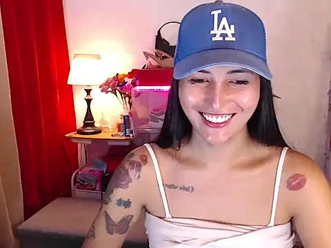 Snapshot of alicemoore69 chatting on May 10, 2026, 12:05 am alicemoore69 online show from May 10, 2026, 12:05 am