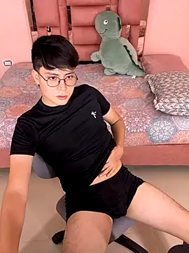 sexydany  online show from October 13, 2025, 4:34 am