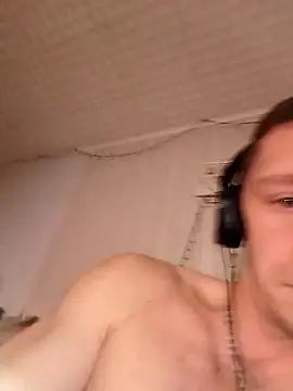 Snapshot of Dawidwi493_ chatting on February 22, 2026, 1:20 pm Dawidwi493 online show from February 22, 2026, 1:20 pm
