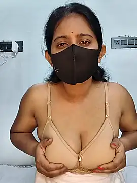 Snapshot of Your-Vedika chatting on October 10, 2025, 7:24 pm Your-Vedika online show from October 10, 2025, 7:24 pm