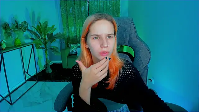 NitaNihil online show from December 1, 2025, 7:02 am