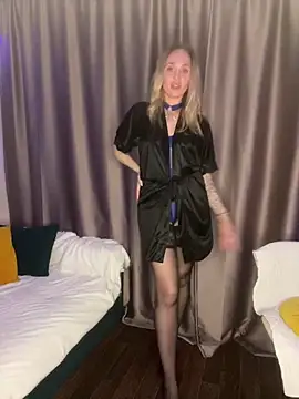 Affectionate lady online show from October 6, 2025, 10:51 pm