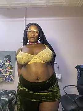 Snapshot of CurvyCocoxxx chatting on June 2, 2026, 7:54 am CurvyCocoxxx online show from June 2, 2026, 7:54 am