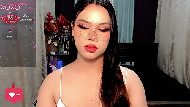 Snapshot of IamRaeganDolls69 chatting on November 26, 2025, 12:44 am IamRaeganDolls69 online show from November 26, 2025, 12:44 am