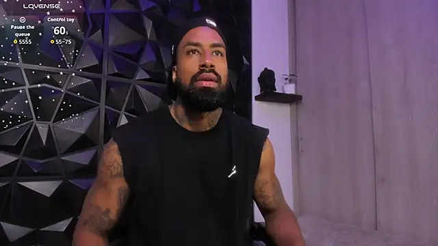 Snapshot of OstinDaniels chatting on May 20, 2026, 10:49 pm OstinDaniels online show from May 20, 2026, 10:49 pm