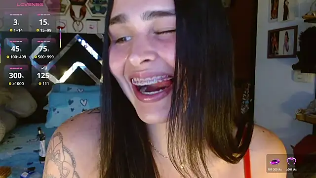 SarithaBunny online show from November 18, 2025, 9:30 pm