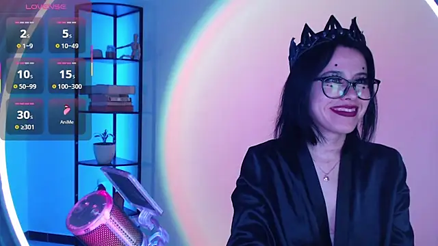 Snapshot of girldom chatting on October 2, 2025, 4:08 am girldom online show from October 2, 2025, 4:08 am