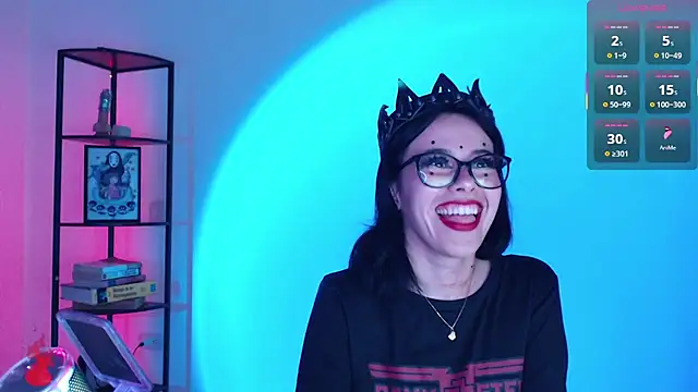 Snapshot of girldom chatting on November 24, 2025, 4:40 pm girldom online show from November 24, 2025, 4:40 pm