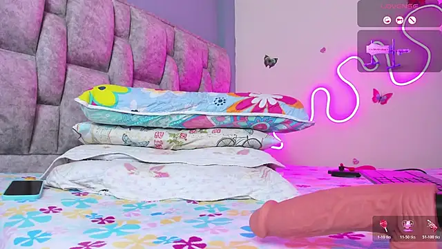 Snapshot of Alhara_Luna chatting on November 28, 2025, 3:09 am Alhara Luna online show from November 28, 2025, 3:09 am