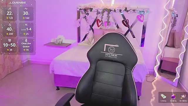 ZURY TAY online show from October 24, 2025, 11:39 am