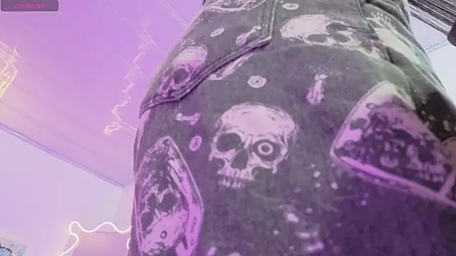 ZURY TAY online show from February 13, 2026, 11:50 am